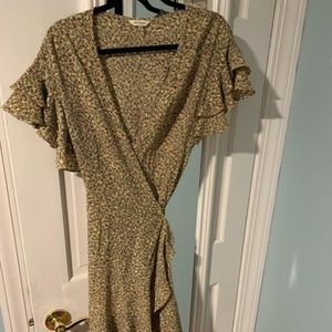 Max Studio Dress, wrap style, size small, great condition